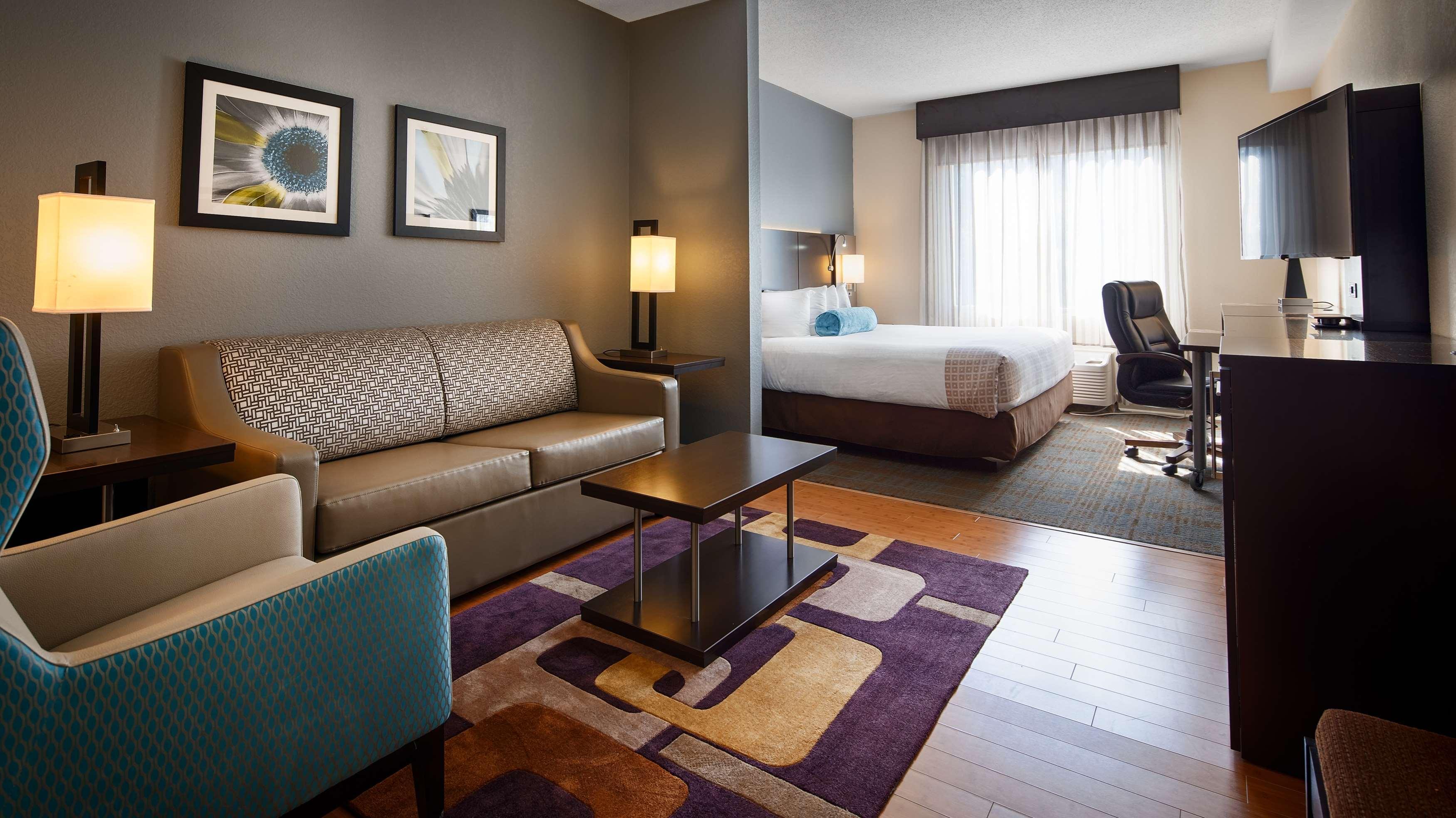 Best Western Plus Roswell/Alpharetta Exterior photo