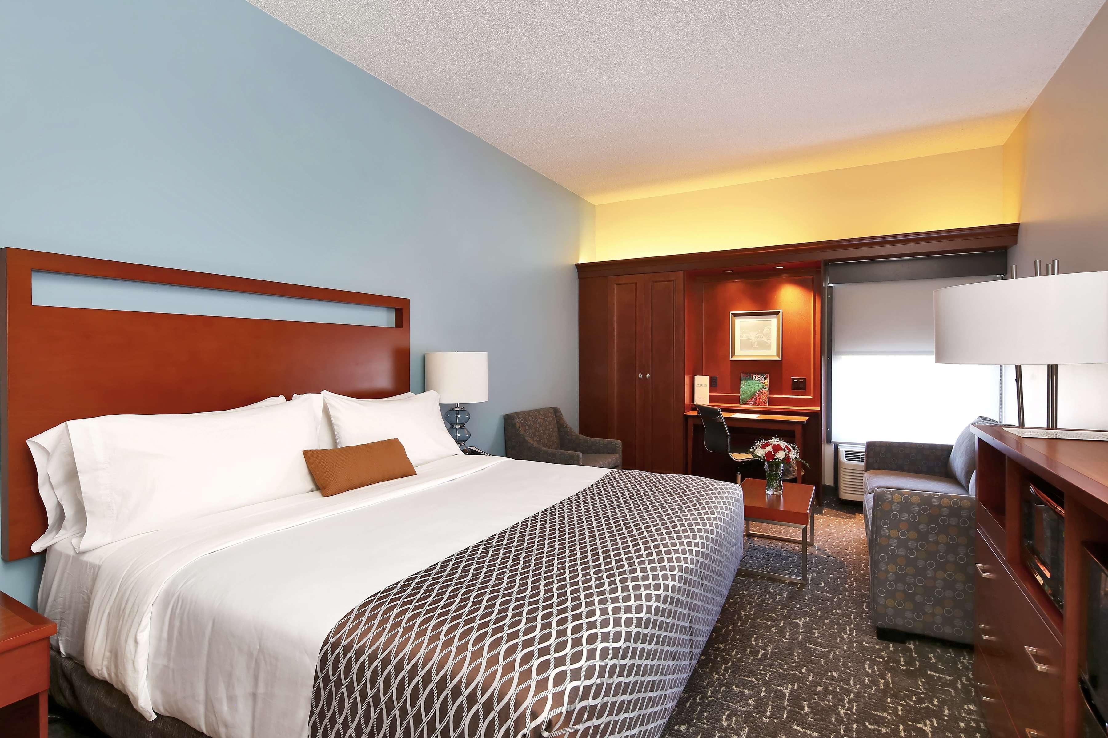 Best Western Plus Roswell/Alpharetta Exterior photo